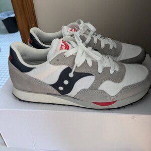 Saucony DXN Trainer. Men's 7/Women's 8.5